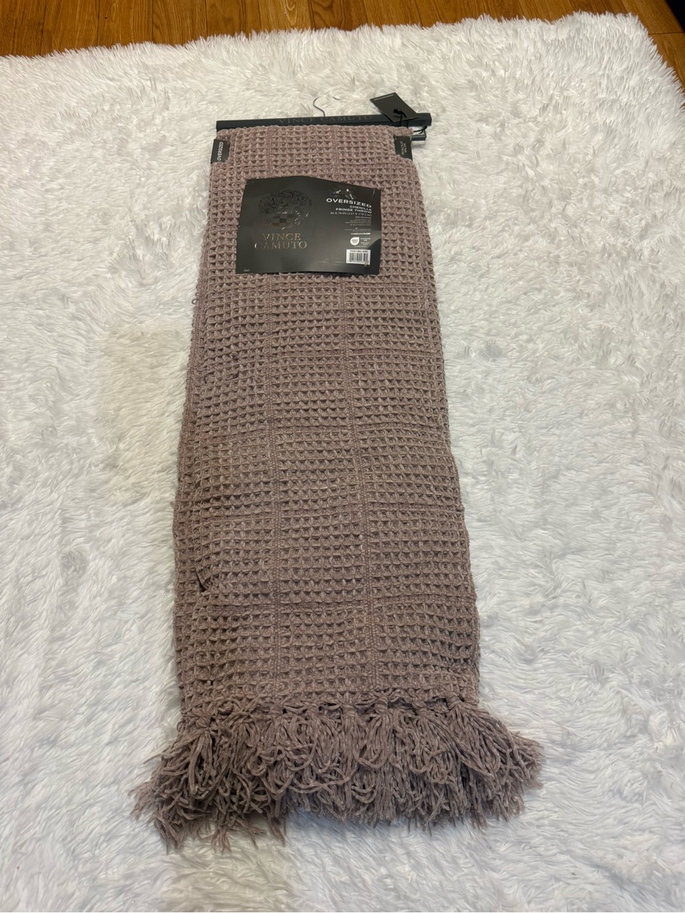 NWT Vince camuto oversized chenille Fringe throw 50x70